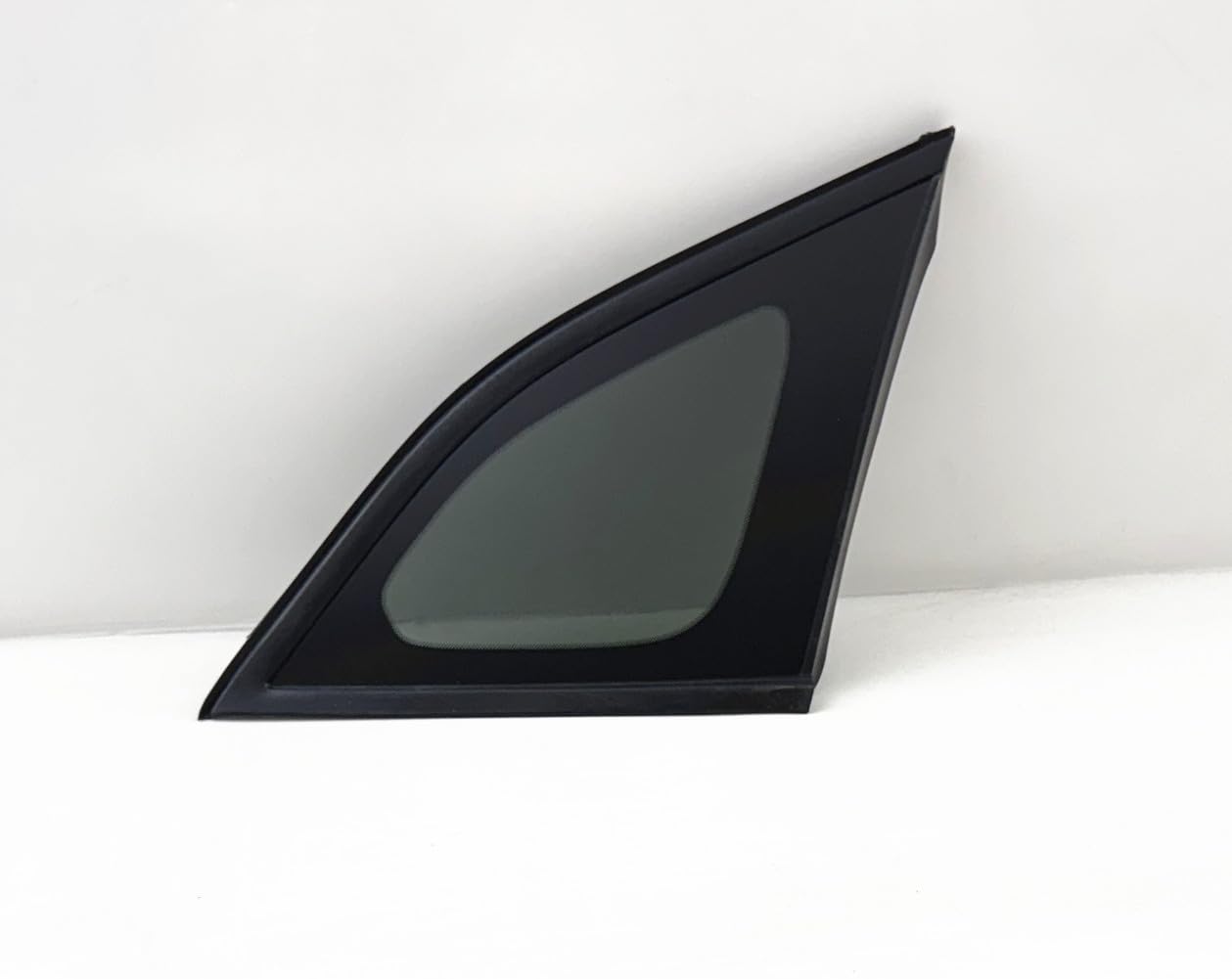 Tempered Passenger Right Side Rear Quarter Window Quarter Glass Compatible with Chevrolet Blazer 2019-2025 Models (Not For Blazer EV)