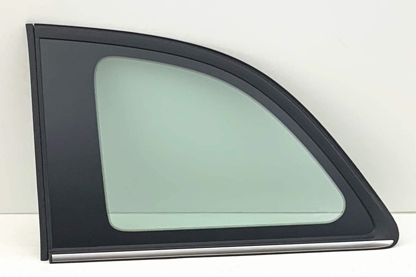 Tempered Chrom Moulding Style Driver Left Side Quarter Window Quarter Glass Compatible with Fiat 500 / 500C / 500e 2012-2019 2-Door Models (Not For 500X or 500L )