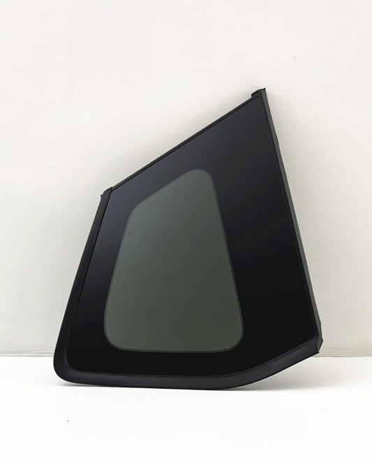 Chrome Moulding Style Tempered Passenger Right Side Quarter Window Quarter Glass Compatible with Nissan Rogue 2021-2025 Models (Not For Rogue Sport)