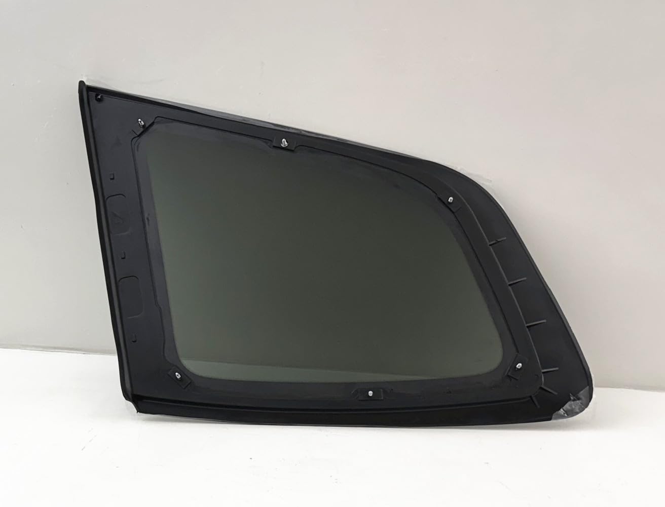 Chrome Moulding Style Tempered Passenger Right Side Quarter Window Quarter Glass Compatible with Kia Telluride 2020-2025 Models