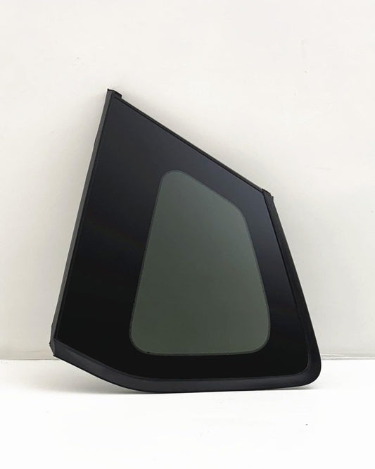 Chrome Moulding Style Tempered Driver Left Side Quarter Window Quarter Glass Compatible with Nissan Rogue 2021-2025 Models (Not For Rogue Sport)