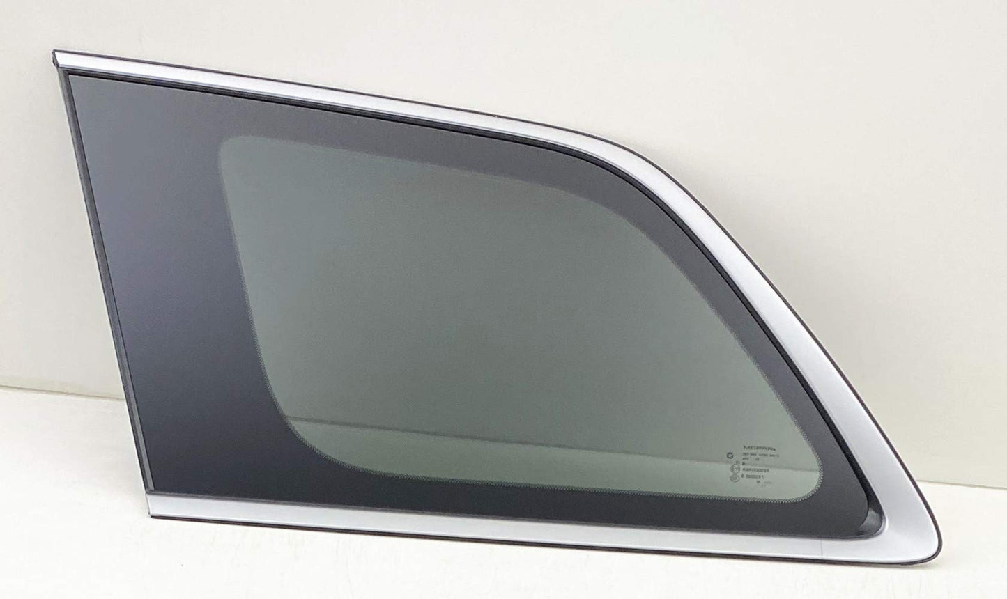 OE Platinum Moulding Style Privacy Driver Left Side Quarter Window Glass Compatible with Jeep Grand Cherokee 2016-2021 Models (Not For Cherokee or Grand Cherokee L)