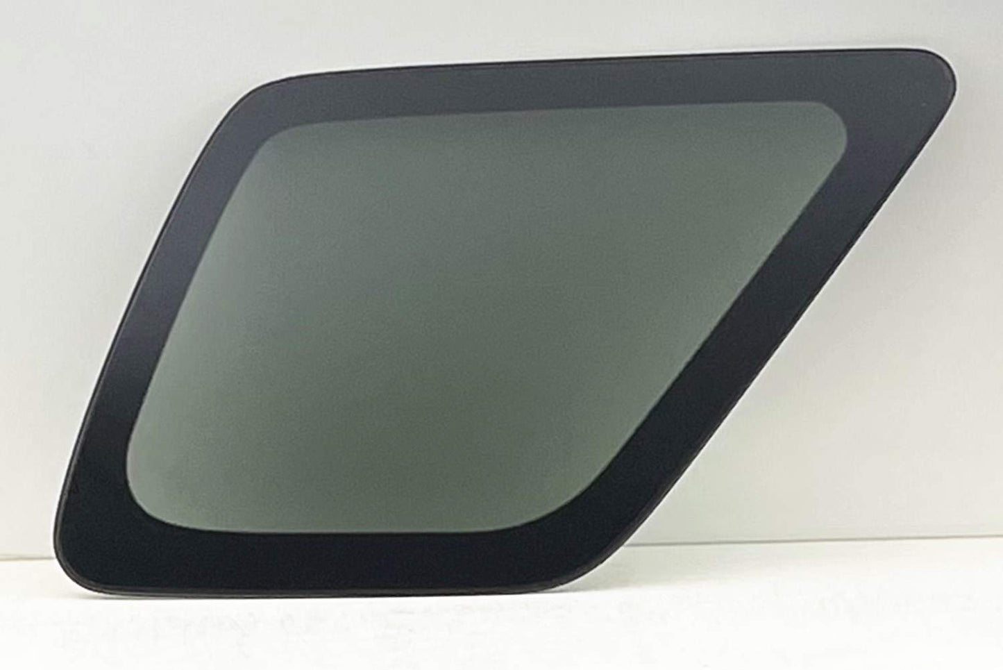 OEM Passenger Right Side Rear Quarter Glass Compatible with Honda CR-V 2002-2006 Models