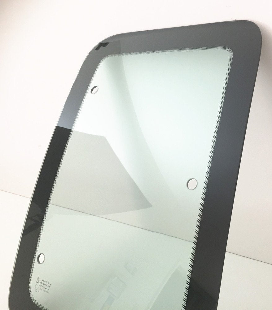 Movable Driver Left Side Rear Access Door Quarter Glass Quarter Window Compatible with Ford F250 F350 F650 F750 F450 F550 Pickup 2 Door Super Cab 2000-2016 Models