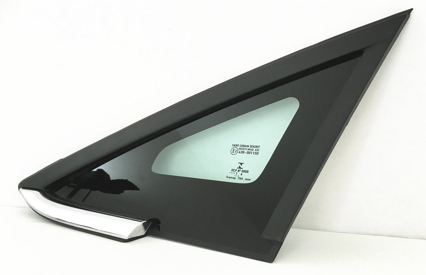 OEM Chrome Moulding Style Driver Left Side Front Vent Window Vent Glass Compatible with Ford Fiesta 2011-2019 Models