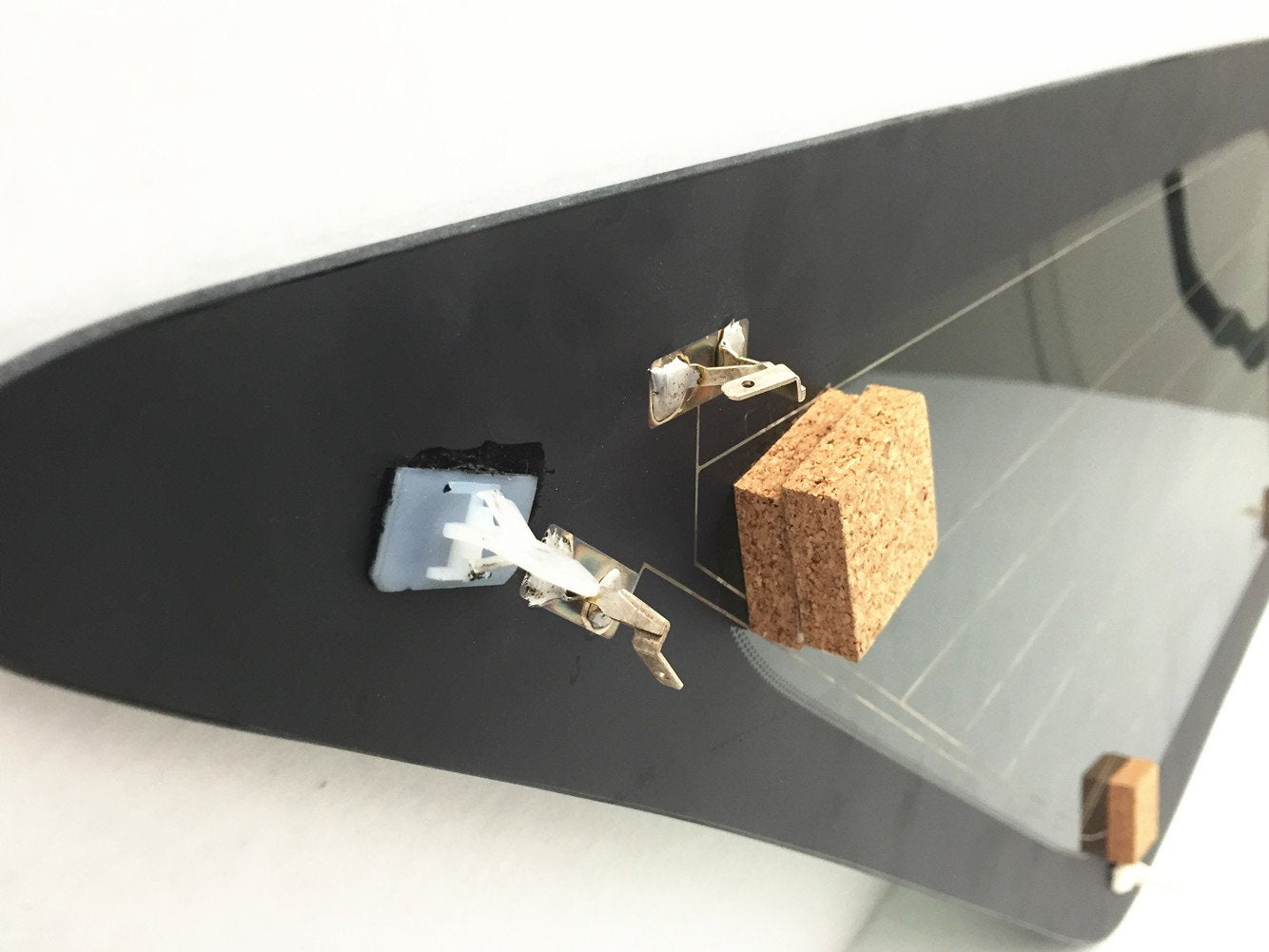 Passenger Right Side Rear Quarter Glass Quarter Window W/Antenna Style Compatible with Toyota 4Runner 2003-2009 Models