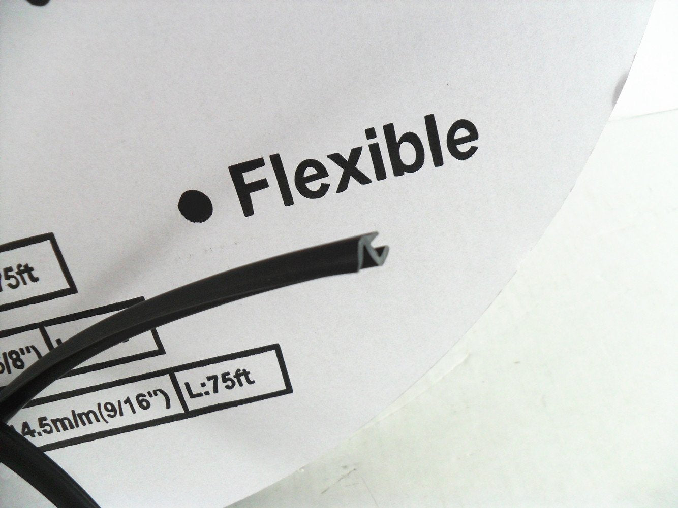 Flexline Windshield Auto Glass Universal Molding Flexible Trim Rubber 12.8mm 15' UM1226BR