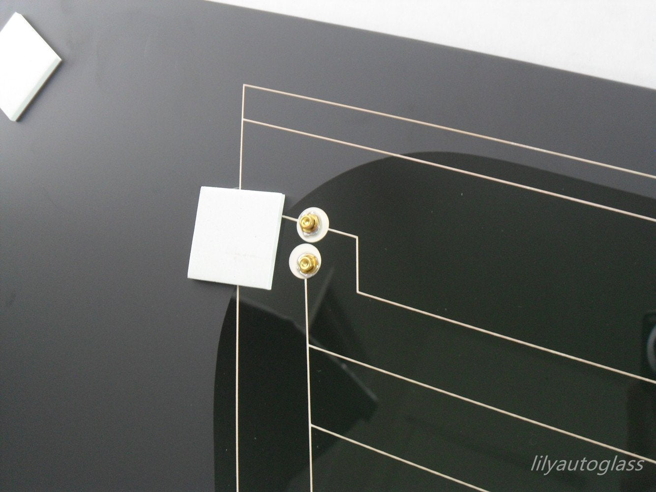 Passenger Right Side Rear Quarter Window Quarter Glass Compatible with Cadillac Escalade 2007-2010 Models (Not For Escalade ESV)