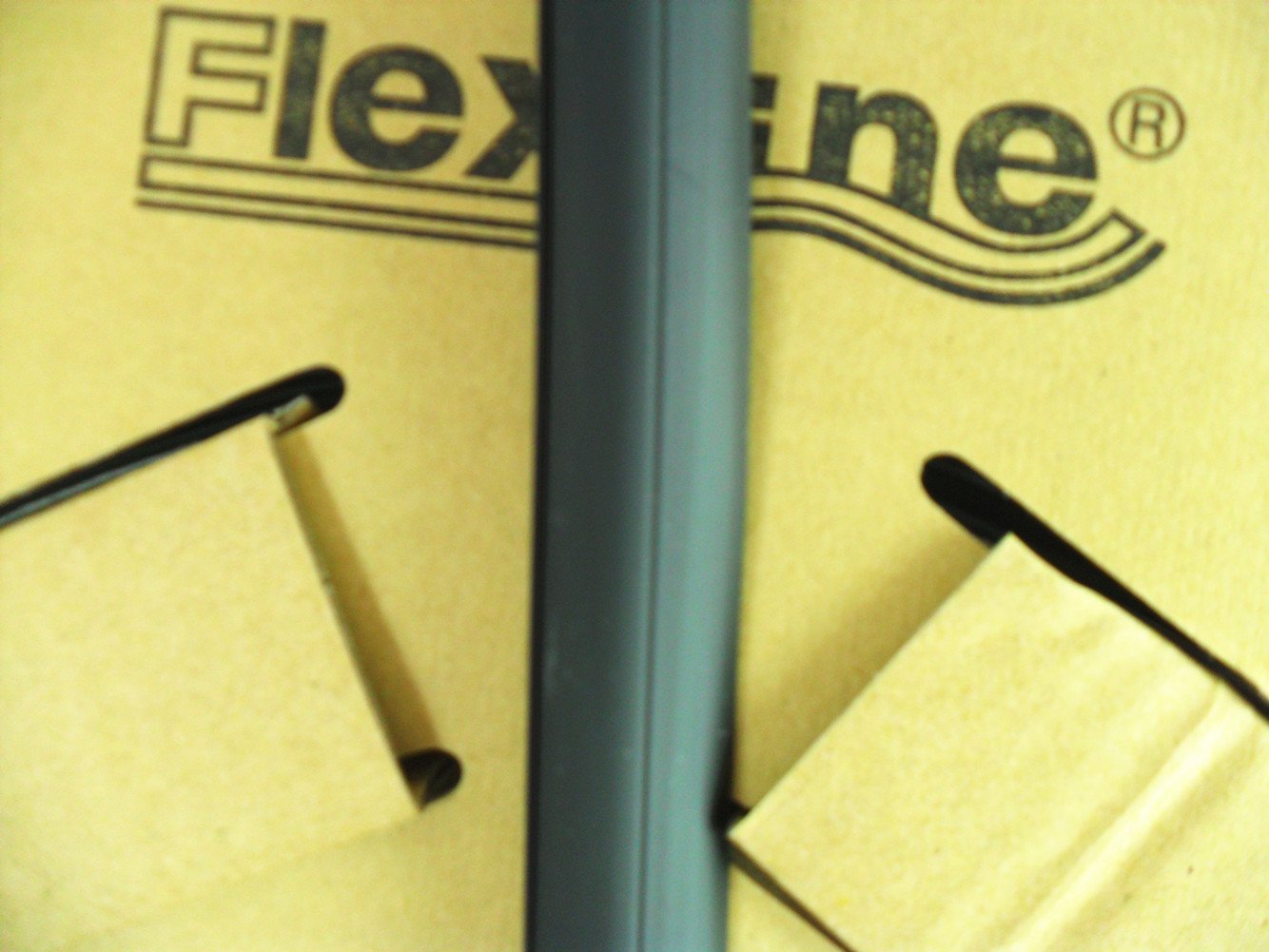 Flexline Windshield Auto Glass Universal Molding Flexible Trim Rubber 19mm 15 FT UM1913BR