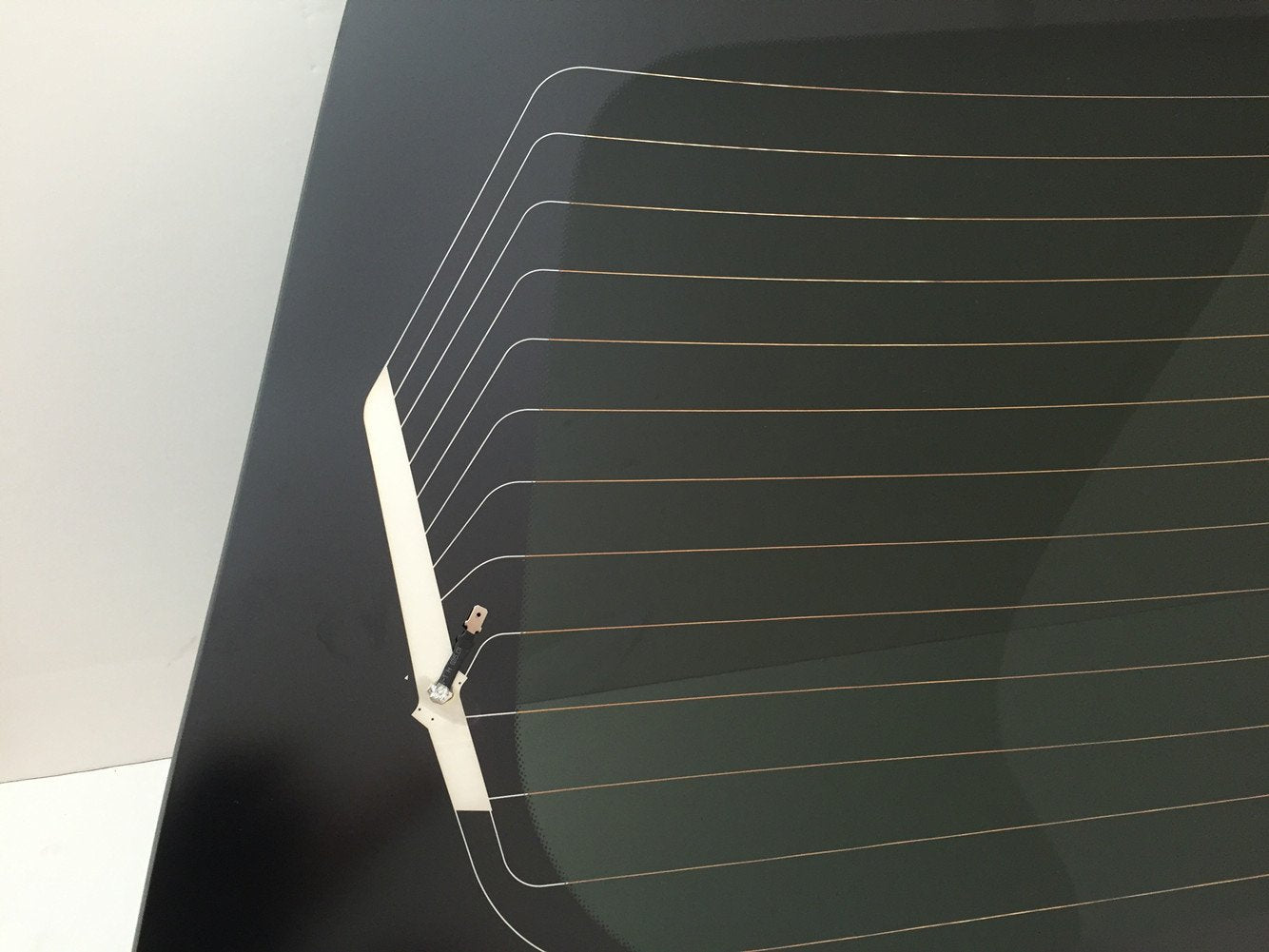 Heated Back Tailgate Window Back Glass Compatible with Honda Odyssey Mini Van 2005-2010 Models