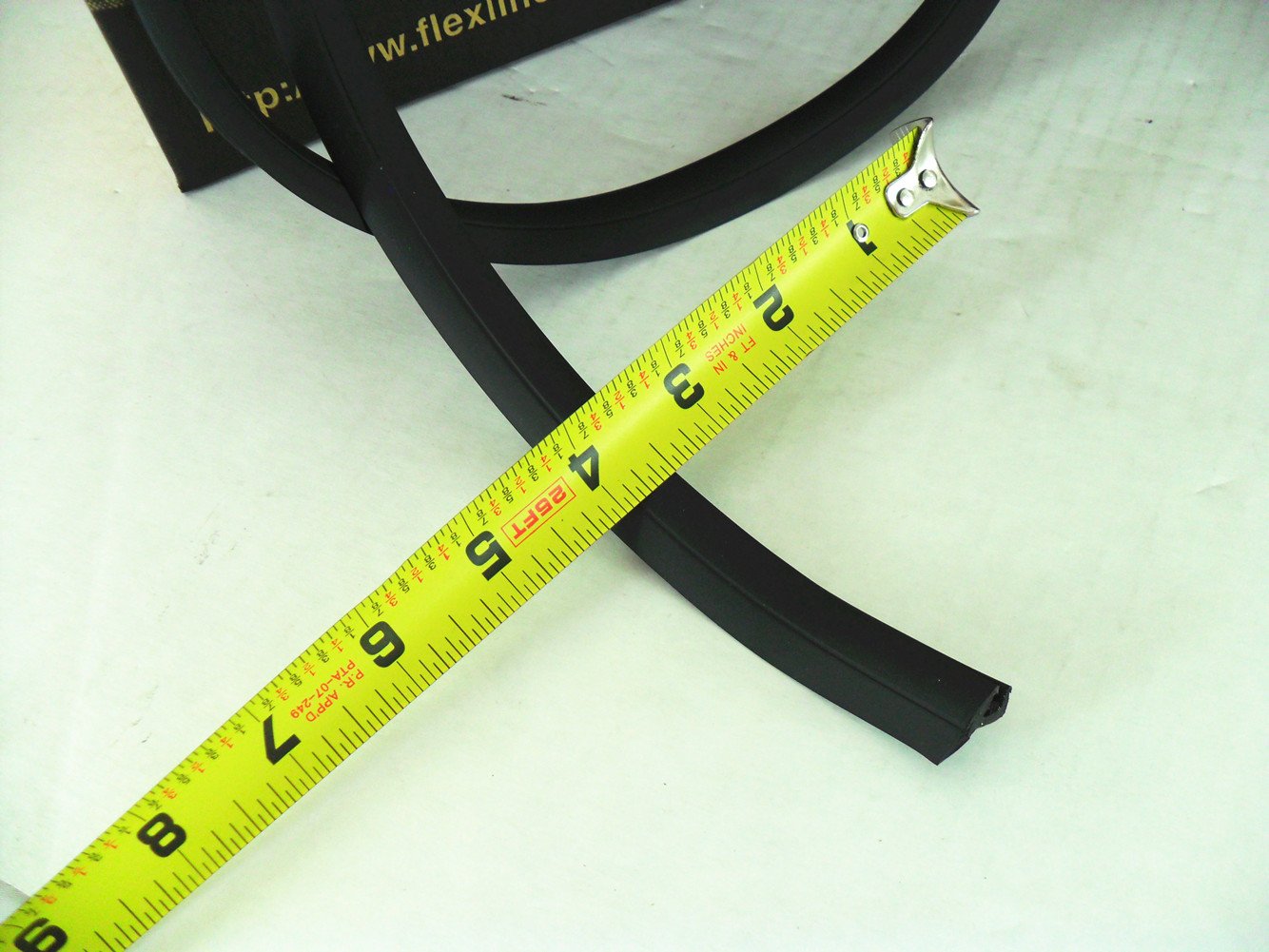 Flexline Windshield Auto Glass Universal Molding Flexible Trim Rubber 16mm 100FT UM1613BR