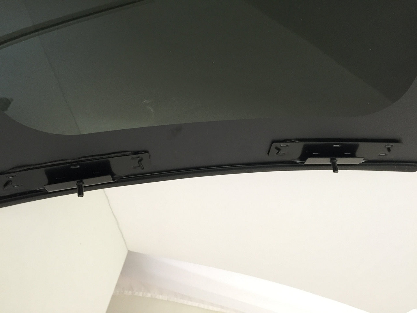 Movable Driver Left Side Quarter Window Quarter Glass Compatible with Volkswagen Routan Mini Van 2009-2012 Models