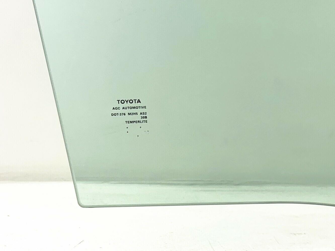 OEM With Aftermarket Attachments Tempered Passenger Right Side Front Door Window Glass Compatible with Toyota Tacoma Pickup 2024-2025 Model